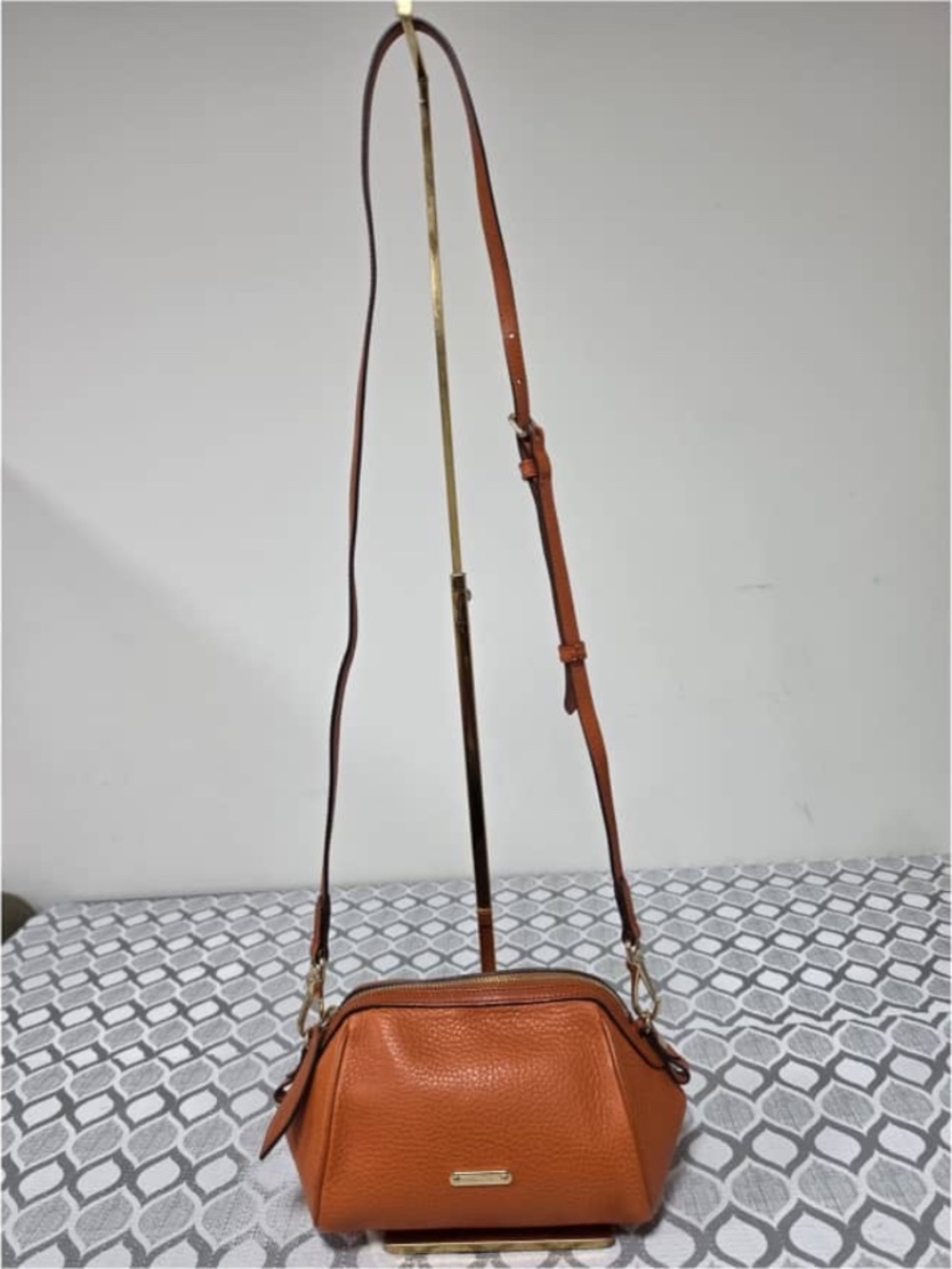 Authentic BURBERRY Grained Leather Crossbody Bag Orange